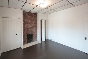 Building Photo - 228 Union St