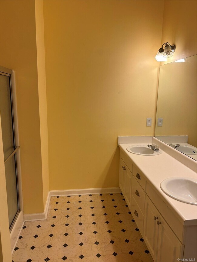 Building Photo - 60 Parc Ct