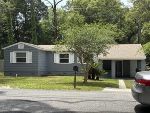 Building Photo - 610 N Kentucky Ave