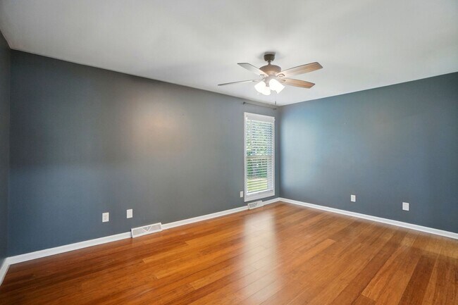 Building Photo - Renovated Gem in Gastonia with Walkout Basement & Spacious Backyard