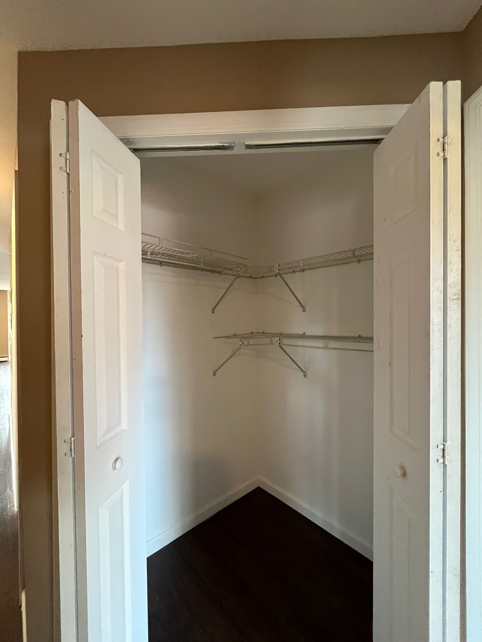 Building Photo - 622 Bramhall Ave