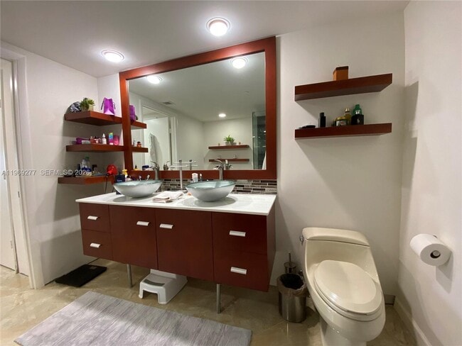 Building Photo - 50 Biscayne Blvd