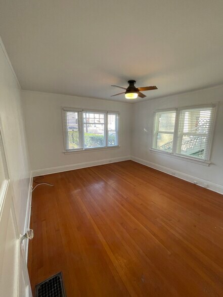 Building Photo - 508 S Catalina Ave