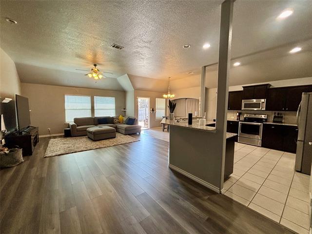 Building Photo - 900 Grouse Rd