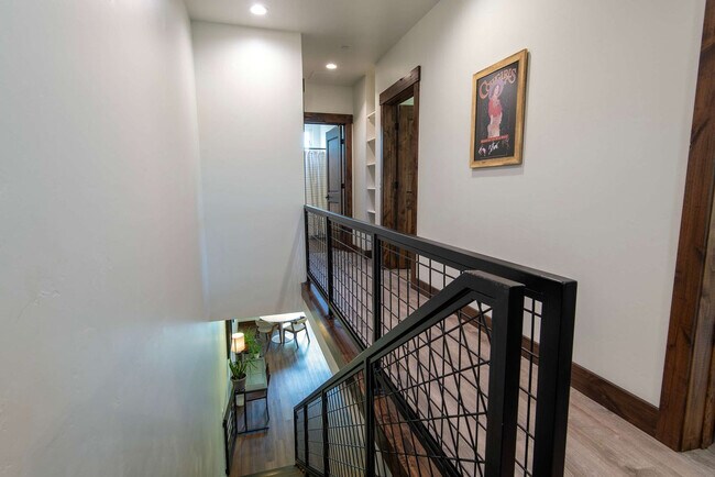 Building Photo - 8551 S 1000 W