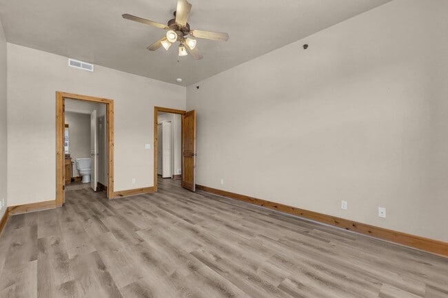 Building Photo - Park City Living Near Kimball Junction with Balcony