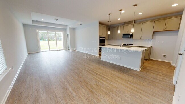 Primary Photo - 443 Watervale Dr