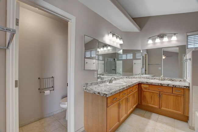 Building Photo - FOR RENT Palm Canyon