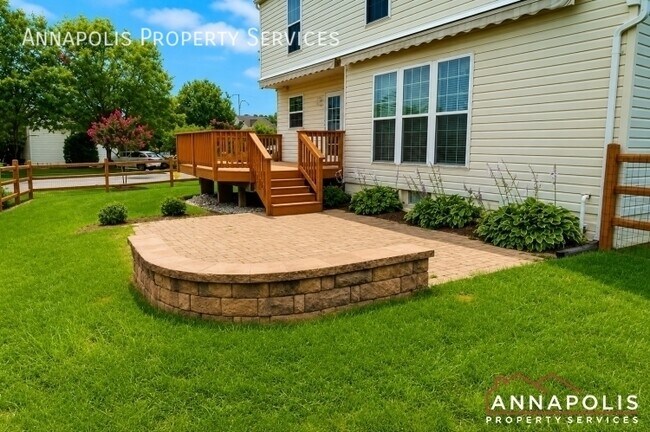 Building Photo - 709 Rock Elm Ct