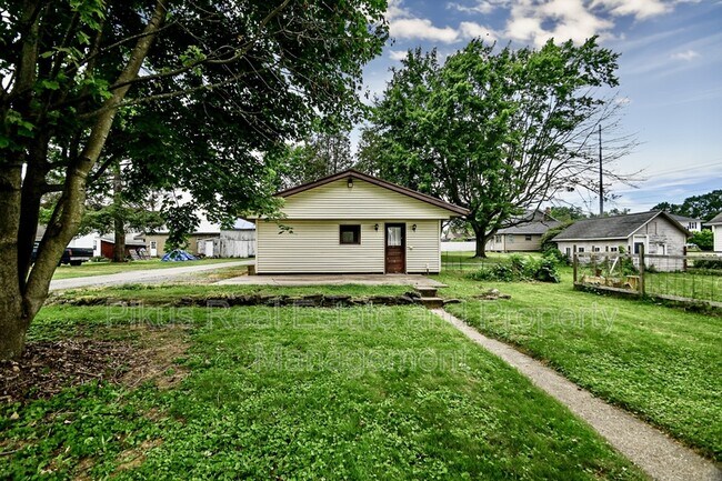 Building Photo - 9459 Maple Ave SE