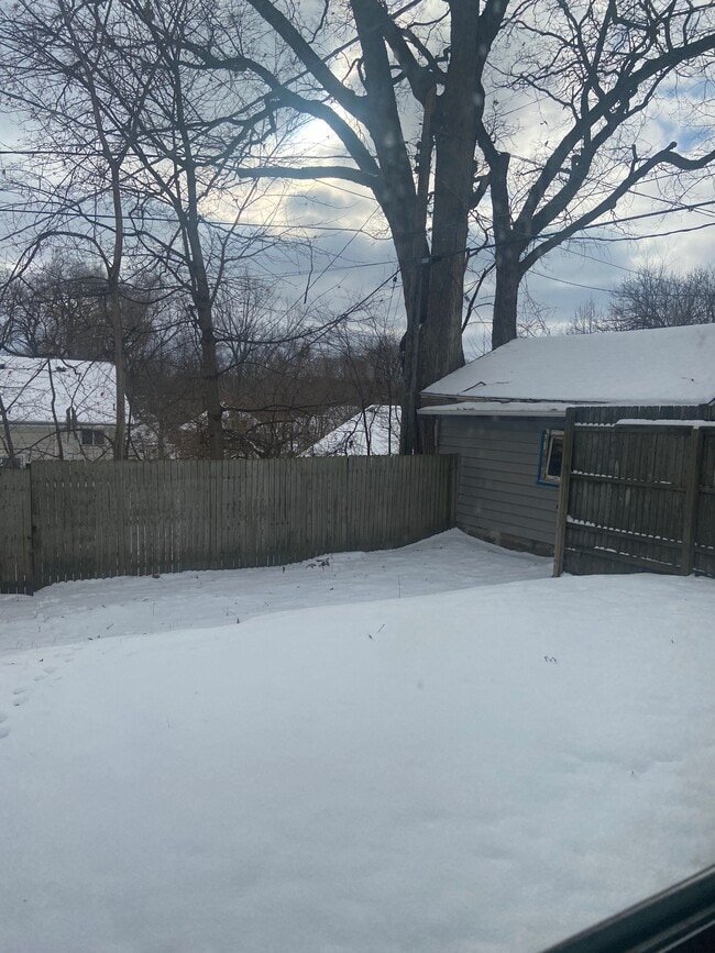 Building Photo - 757 Lawrence St