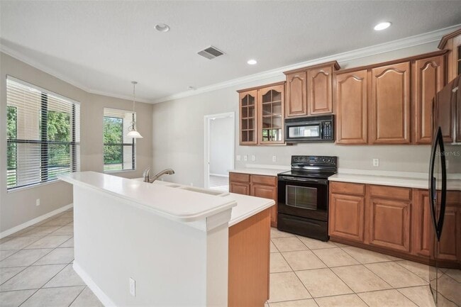 Building Photo - 127 Silver Falls Dr