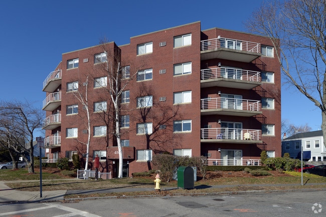 Primary Photo - Washington Place