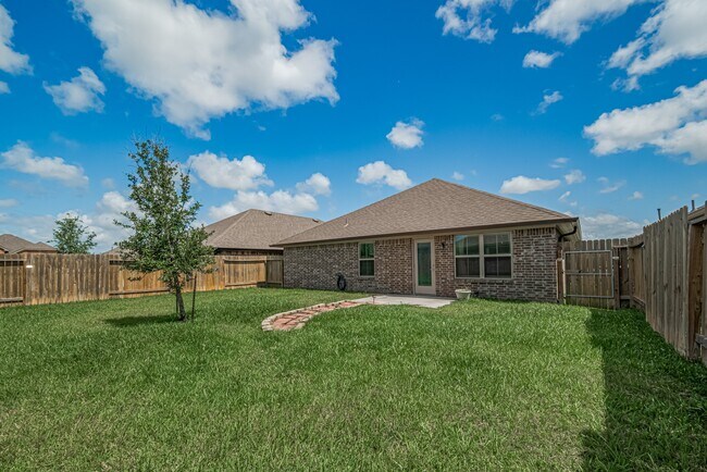Building Photo - 5323 Vermilion Ct