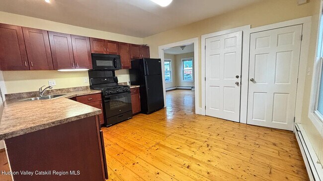 Building Photo - 30 8th St