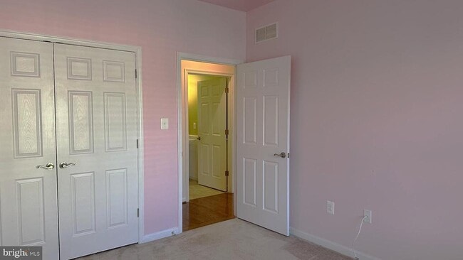 Building Photo - 148 Woodhaven Dr