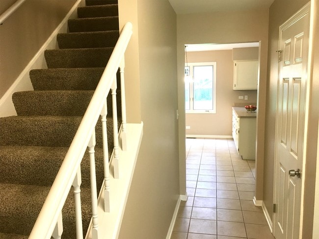 Building Photo - 761 Cynthia Dr