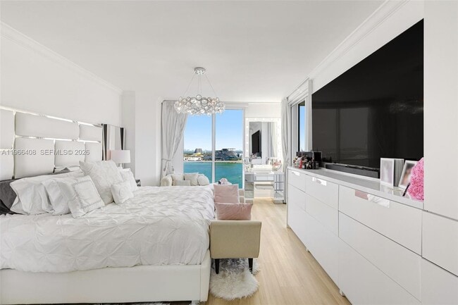 Building Photo - 848 Brickell Key Dr