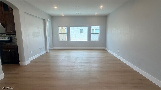 Building Photo - 5718 Woodchester Ave
