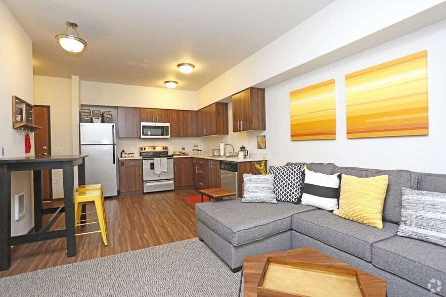 Primary Photo - The Reserve at Auburn 55+ Active Senior Li...