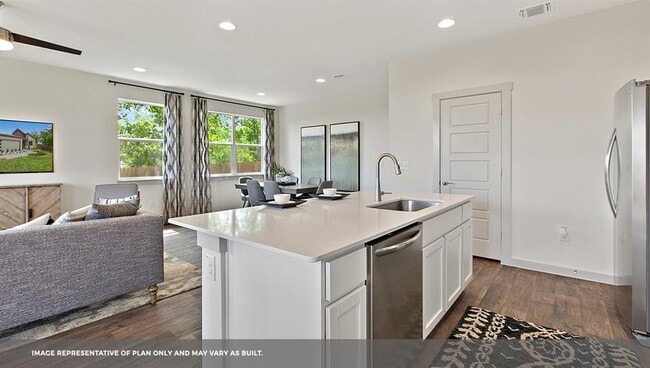 Building Photo - 1208 Klee St
