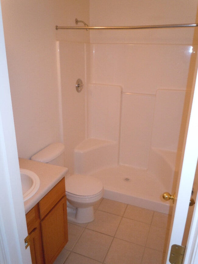 Building Photo - 4608 Holiday Breeze Pl NE