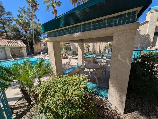 Building Photo - 2251 Wigwam Pkwy