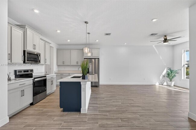 Building Photo - 3574 NW Solange Ct