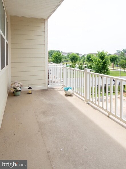 Building Photo - 727 Crown Park Ave