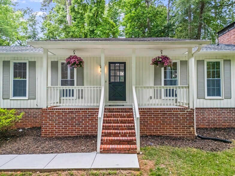 Building Photo - 4133 Thornwall Dr