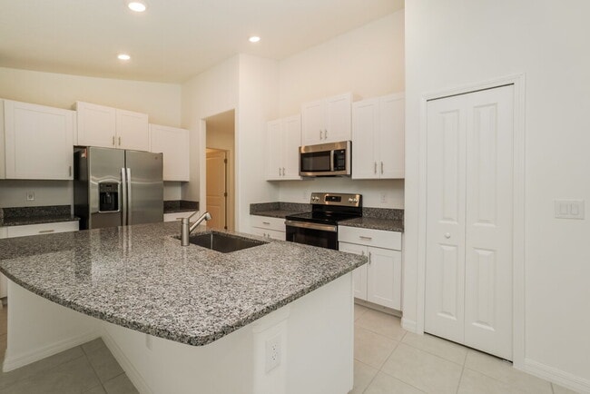 Building Photo - 17876 Beaming Rays Ln