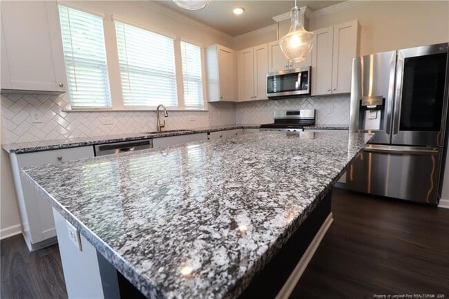 Building Photo - 755 Amarra Dr