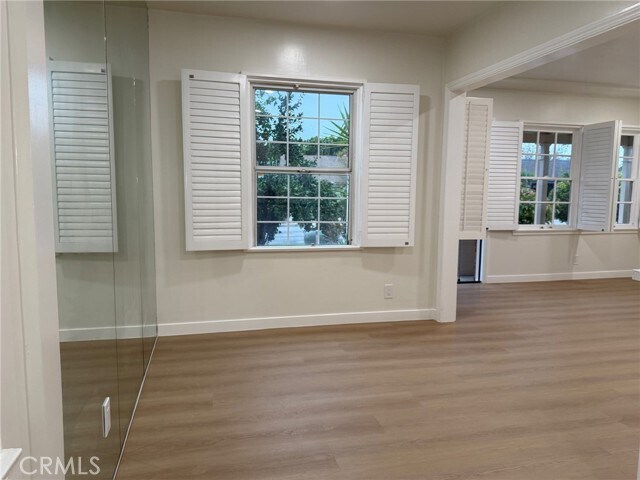 Building Photo - 5912 Carpenter Ave