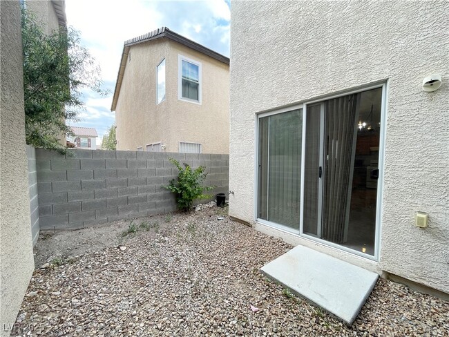 Building Photo - 1245 Orchard View St