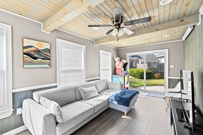 Building Photo - 15 Packard Ave