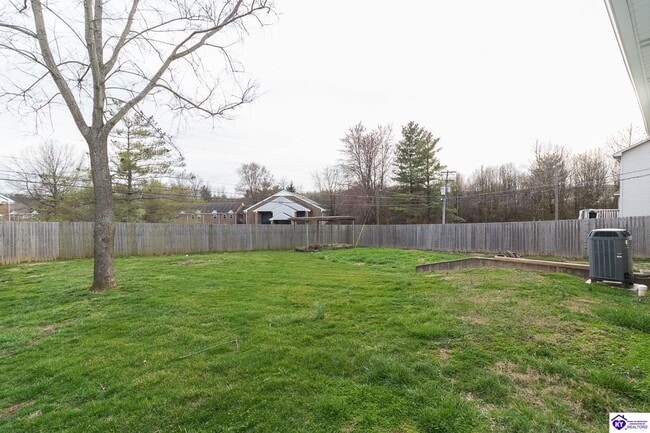 Building Photo - 214 Eagle Way