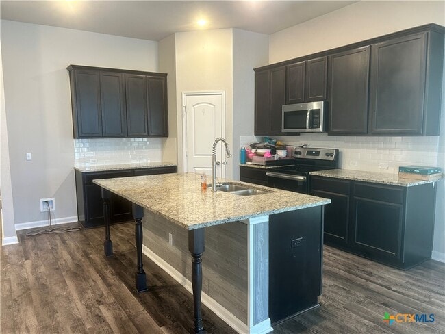 Building Photo - 1127 Kiskadee Branch Dr