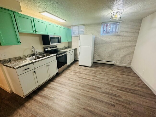 Building Photo - 429