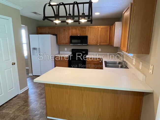 Building Photo - 10410 Pickerel Ln