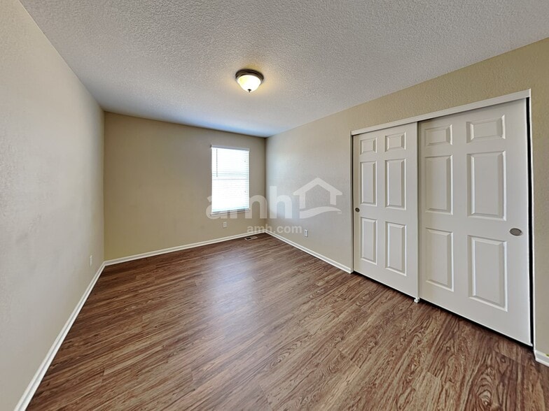 Building Photo - 6213 Westview Cir