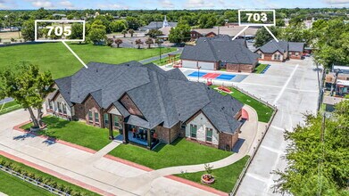 Building Photo - 703 E Oates Rd