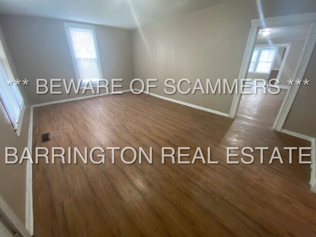 Building Photo - 1230 4th Terrace W