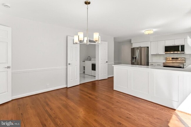 Building Photo - 6294 Dunaway Ct