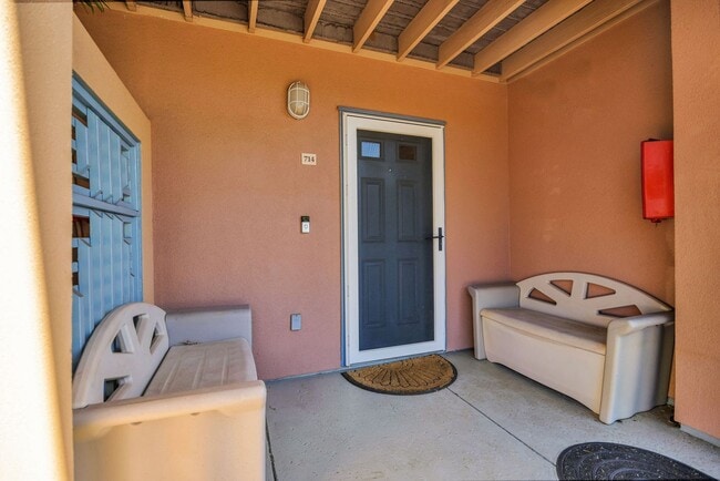 Building Photo - Move-In Ready 2BR/2BA Condo – Fully Furnished, AC, Washer/Dryer, 2 Parking stalls