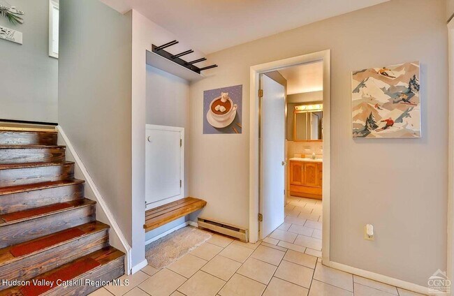 Building Photo - 76 Hunter Dr