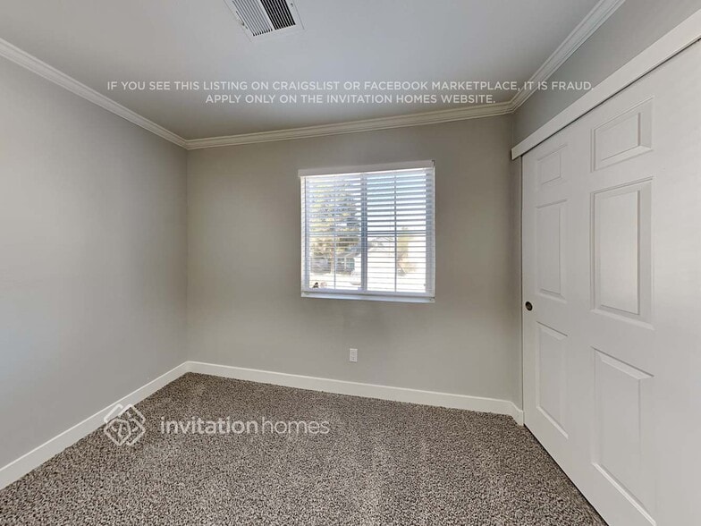 Building Photo - 8374 Hillsbrook Dr