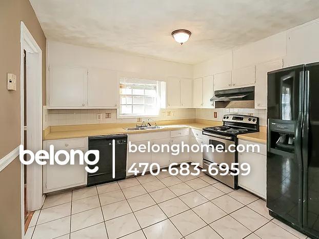 Building Photo - 1246 Elgin Way