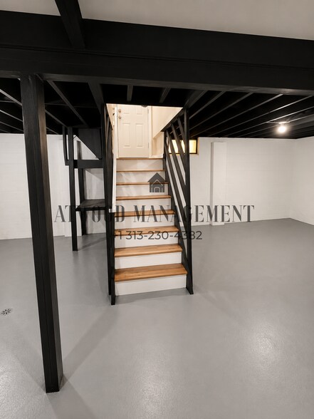 Building Photo - 13514 Stahelin Rd