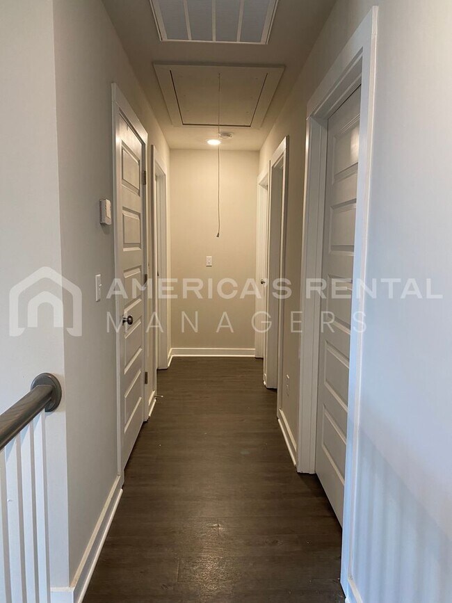 Building Photo - Home for Rent in Jemison, AL! Available to View!