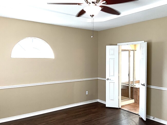 Building Photo - 107 Monticello Dr